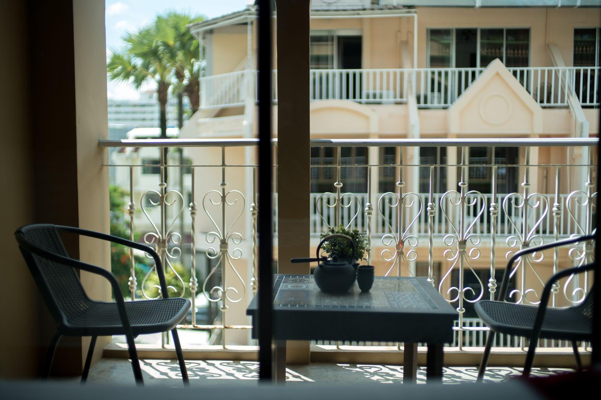Minatale Phuket Hotel Patong Exterior photo