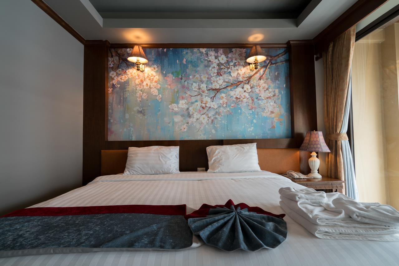 Minatale Phuket Hotel Patong Exterior photo